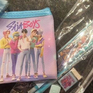 Saja boys stationary set and coin purse Demond hunters